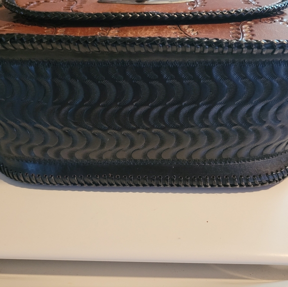 Vintage Tooled Leather Bag - Picture 3 of 10